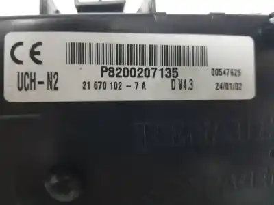 Peça sobressalente para automóvel em segunda mão caixa de fusíveis e relés por renault clio ii fase ii (b/cb0) authentique referências oem iam 8200207135  8200207135