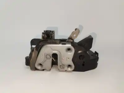 Peça sobressalente para automóvel em segunda mão fechadura da porta dianteira direita por renault captur ii techno referências oem iam 805024067r  
