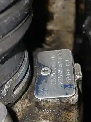 Peça sobressalente para automóvel em segunda mão turbocompresor por volkswagen golf v berlina (1k1) highline referências oem iam 038253016r