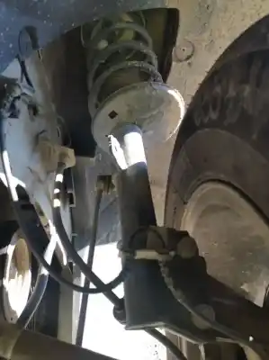 Pièce détachée automobile d'occasion amortisseur avant droit pour dacia duster laureate 4x2 références oem iam 