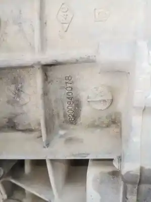 Pièce détachée automobile d'occasion boîte de vitesses pour dacia duster laureate 4x2 références oem iam 8200840078