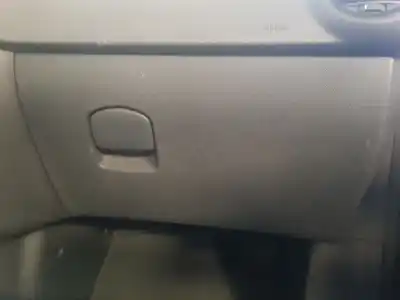 Piesă de schimb auto la mâna a doua torpedou pentru opel corsa d ´´111 years´´ referințe oem iam 