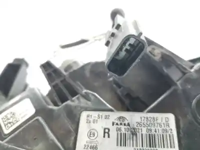 Second-hand car spare part right tailgate light for renault clio v business edition oem iam references 265509761r  265509761r