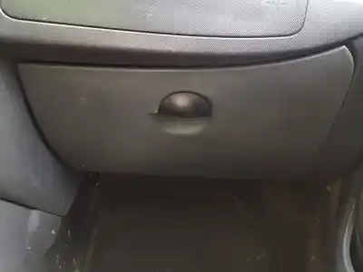 Peça sobressalente para automóvel em segunda mão Porta Luvas por DACIA DUSTER Laureate 4x2 Referências OEM IAM   