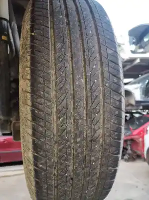 Second-hand car spare part tire for dacia duster laureate 4x2 oem iam references 2156516  