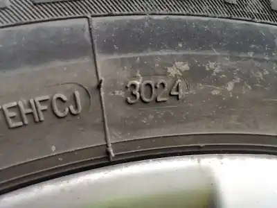 Pezzo di ricambio per auto di seconda mano PNEUMATICO per DACIA DUSTER Laureate 4x2 Riferimenti OEM IAM 2156516  