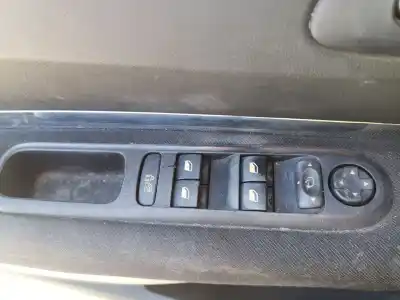 Peça sobressalente para automóvel em segunda mão botão / interruptor elevador vidro dianteiro esquerdo por peugeot 5008 sport pack referências oem iam 