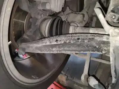 Peça sobressalente para automóvel em segunda mão braço de suspensão inferior dianteiro direito por peugeot 5008 sport pack referências oem iam 