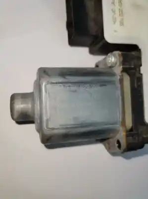 Peça sobressalente para automóvel em segunda mão motor elevador vidro traseiro esquerdo por seat leon st (5f8) fr referências oem iam 5q0959811e  0130822725
