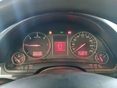 Piesă de schimb auto la mâna a doua ceas bord pentru audi a4 berlina (8e) 1.9 tdi (96kw) referințe oem iam 