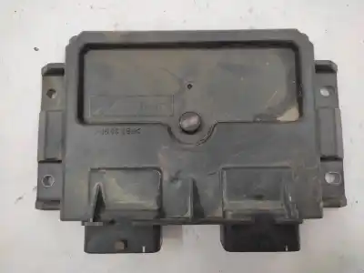 İkinci el araba yedek parçası Ecu Motor Kontrol Cihazi için PEUGEOT 206 BERLINA XR OEM IAM referansları 9640899880 R04080015G 