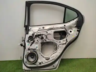 Second-hand car spare part rear right door for lexus is200 (ds2/is2) 220d oem iam references 6700353040  
