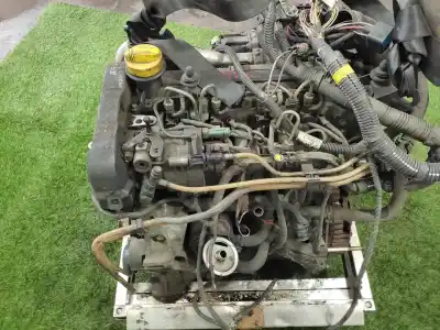 Pièce détachée automobile d'occasion moteur complet pour renault clio ii fase ii (b/cb0) 1.5 dci diesel 65 cv / 48 kw références oem iam k9k700  k9k700