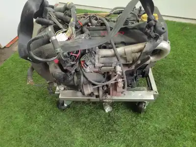 Pièce détachée automobile d'occasion moteur complet pour renault clio ii fase ii (b/cb0) 1.5 dci diesel 65 cv / 48 kw références oem iam k9k700  k9k700