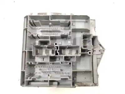 Second-hand car spare part fuse box unit for lancia ypsilon (101) 1.3 16v multijet argento oem iam references 51724721  57657