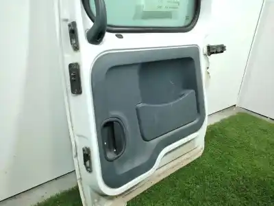 Автозапчастина б/у праві бічні розсувні двері для renault kangoo 4x4 authentique (kc0s/v) посилання на oem iam 7751473603  