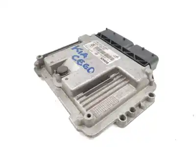 Pezzo di ricambio per auto di seconda mano centralina motore per kia cee´d 1.6 crdi cat riferimenti oem iam 391032a710  0281013569