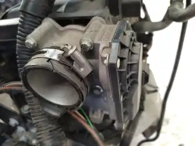 Pièce détachée automobile d'occasion moteur complet pour renault clio ii fase ii (b/cb0) 1.2 16v références oem iam d4f722  