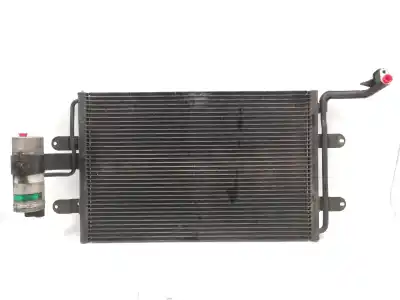 Gebrauchtes Autoersatzteil kondensator / kühler der klimaanlage kondensator zum volkswagen golf iv berlina (1j1) 1.9 tdi oem-iam-referenzen 1j0820413d  
