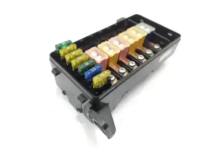 Second-hand car spare part fuse box unit for land rover defender (l316) 2.5 tdci oem iam references yqe000180  