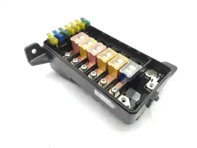 Second-hand car spare part fuse box unit for land rover defender (l316) 2.5 tdci oem iam references yqe000180  
