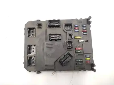 İkinci el araba yedek parçası röle/sigorta kutusu için peugeot partner (s2) rancho oem iam referansları 9657999680  