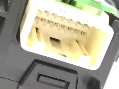 Pezzo di ricambio per auto di seconda mano comando pulito per mazda 2 (de_, dh_) 1.3 (de3fs) riferimenti oem iam df7166128  