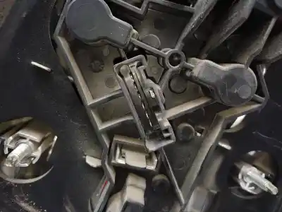 Peça sobressalente para automóvel em segunda mão farolim traseiro esquerdo por bmw serie 1 berlina (e81/e87) 120d referências oem iam 63216924501  