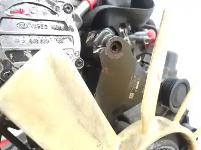 Pezzo di ricambio per auto di seconda mano motore completo per mercedes-benz vito (w639) basic, combi 2.1 cdi cat riferimenti oem iam 646982  