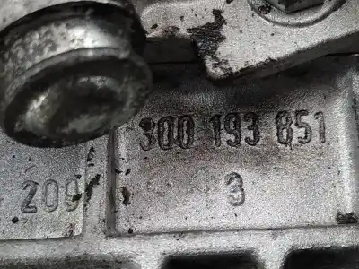 Pezzo di ricambio per auto di seconda mano riduttore per opel corsa c (x01) 1.7 dti (f08 f68) riferimenti oem iam f17 90400209 300193851