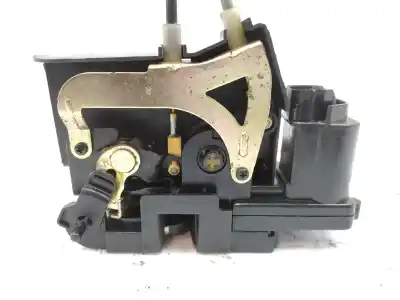 İkinci el araba yedek parçası ARKA SAG KAPI KILIDI için SSANGYONG RODIUS  OEM IAM referansları 7132021004  