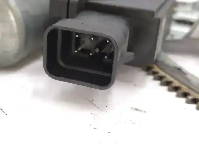 Peça sobressalente para automóvel em segunda mão elevador de vidros dianteiro direito por opel combo familiar referências oem iam 93171828  
