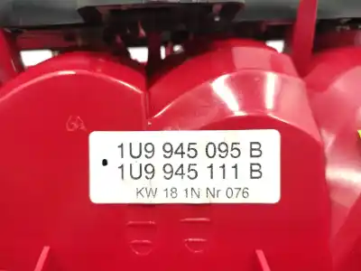 Автозапчасти б/у левый задний фонарь за skoda octavia i combi (1u5) 1.9 tdi ссылки oem iam 1u9945095b  1u9945111b