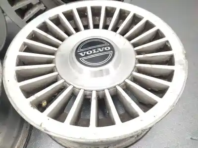 Pièce détachée automobile d'occasion jeu de jantes pour volvo serie 240 berlina 240 gl références oem iam 1128730  
