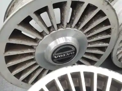 Pièce détachée automobile d'occasion jeu de jantes pour volvo serie 240 berlina 240 gl références oem iam 1128730  