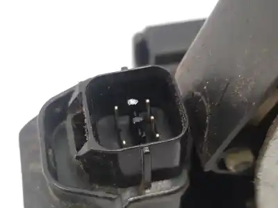 İkinci el araba yedek parçası sol arka kapi kilidi için ssangyong rodius xdi oem iam referansları 7131021004  