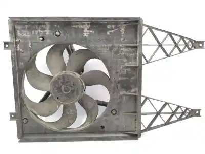 İkinci el araba yedek parçası Elektro Fan için VOLKSWAGEN POLO BERLINA (6N1) Básico OEM IAM referansları 6Q0121207C  