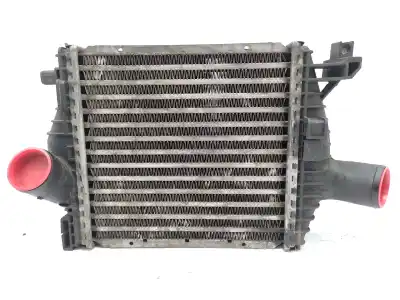 Recambio de automóvil de segunda mano de INTERCOOLER para MERCEDES VITO (W638) COMBI 110 D Euro 2 (638.174) referencias OEM IAM A6385012301  