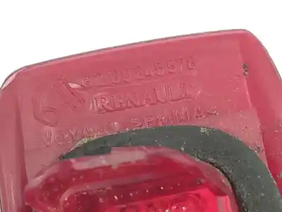 Second-hand car spare part central brake light for renault clio iii 1.5 dci diesel oem iam references 8200245578  7700410753