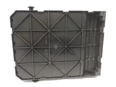 Pezzo di ricambio per auto di seconda mano scatola relè/fusibili per citroen c3 picasso 1.6 16v hdi riferimenti oem iam 9659285380  6580x4