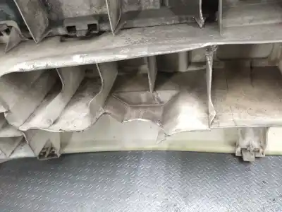 Автозапчастина б/у задній бампер для renault clio ii fase ii (b/cb0) 1.5 dci diesel посилання на oem iam 7702295499  