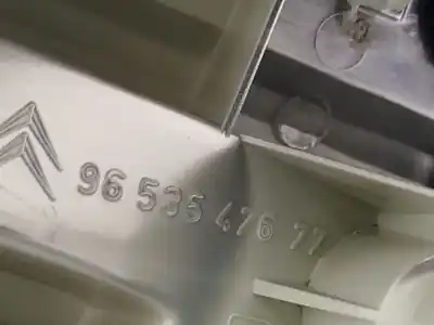 Second-hand car spare part interior rear right light for citroen c4 picasso millenium oem iam references 9653547677  6351cc