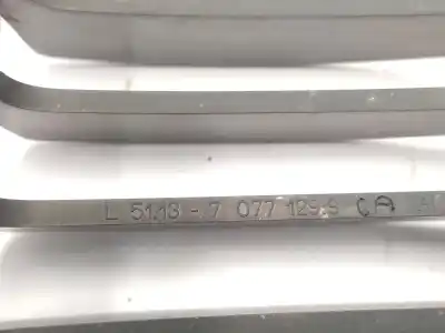 Peça sobressalente para automóvel em segunda mão grelha frontal por bmw 1 (e87) 118 d referências oem iam 7077129  51137077129