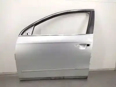 Recambio de automóvil de segunda mano de PUERTA DELANTERA IZQUIERDA para VOLKSWAGEN PASSAT BERLINA (3C2)  referencias OEM IAM 3C4831055J  