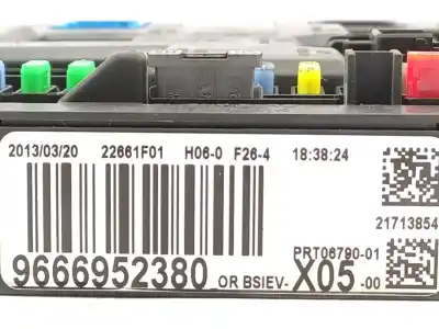 Pezzo di ricambio per auto di seconda mano scatola relè/fusibili per citroen c3 picasso exclusive riferimenti oem iam 9666952380  