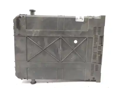 Pezzo di ricambio per auto di seconda mano scatola relè/fusibili per citroen c3 picasso exclusive riferimenti oem iam 9666952380  