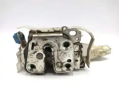 Second-hand car spare part front right door lock for renault maxity 2.5 diesel oem iam references 80552aa20a  