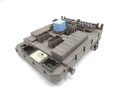 Pezzo di ricambio per auto di seconda mano Scatola Relè/fusibili per CITROEN C5 I (DC_) 2.0 HDI (DCRHZB, DCRHZE) Riferimenti OEM IAM 9648235680  