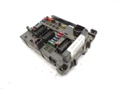 Peça sobressalente para automóvel em segunda mão caixa de fusíveis e relés por peugeot 307 (3a/c) 2.0 hdi 90 referências oem iam 9650664180