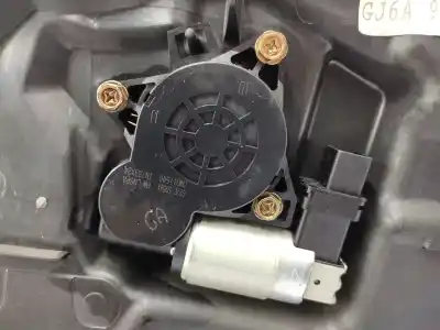 Pièce détachée automobile d'occasion léve glace arrière droit pour mazda 6 station wagon (gy) 2.0 di (gy19) références oem iam gj6a72590f  